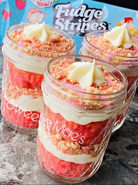 Strawberry Crunch Cake Cups